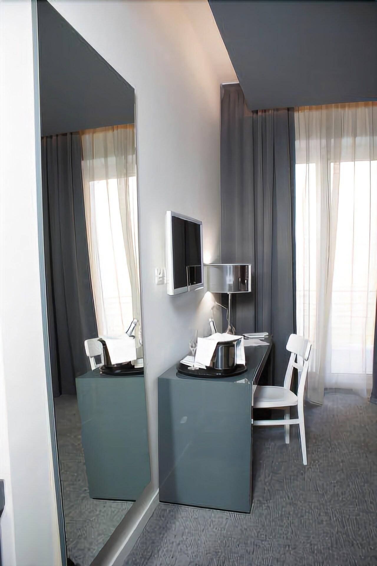 Hotel Leopardi Pomigliano d'Arco Extérieur photo