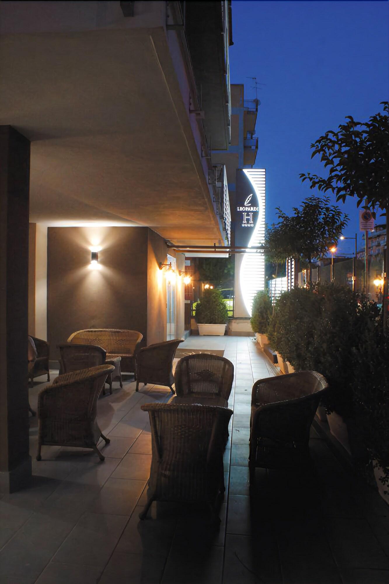 Hotel Leopardi Pomigliano d'Arco Extérieur photo