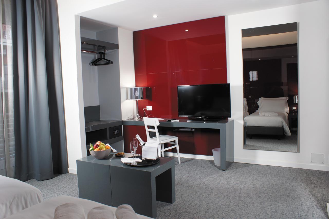 Hotel Leopardi Pomigliano d'Arco Extérieur photo